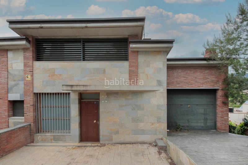 Foto 18c94a7b-feb0-44bd-b3da-acbf067fe020. Chalet solvia inmobiliaria chalet independiente en Castellar del Vallès