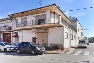 Chalet  C/ barcelona. Solvia inmobiliaria  casa gurb