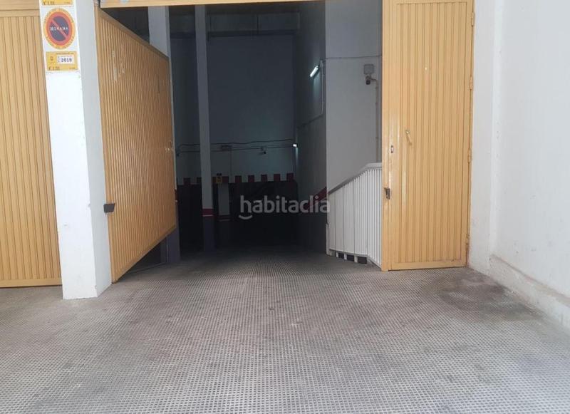 Foto a3a8ffbf-8b9f-437b-ae31-fd8542122975. Autoparkplatz in Florida Baja Alicante