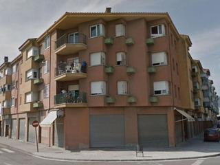 Aparcament cotxe  Barcelona. Solvia inmobiliaria  garaje banyoles