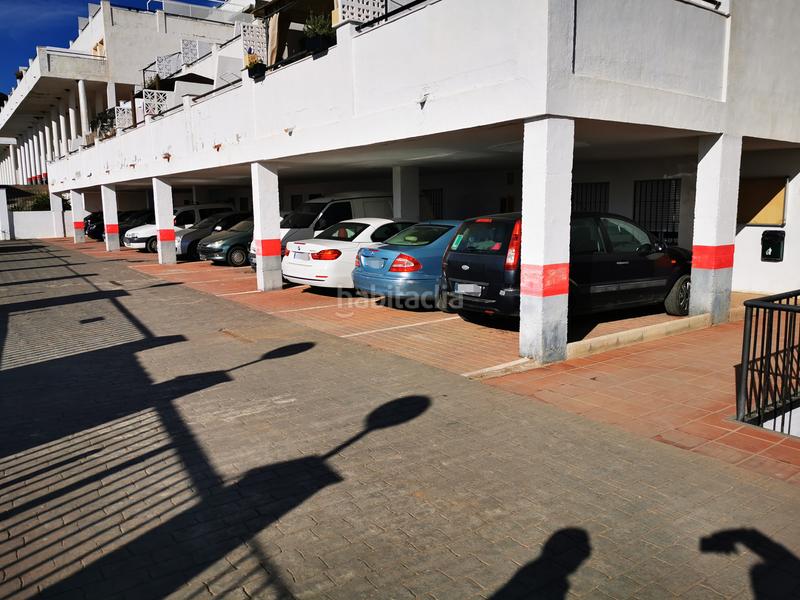 Foto 2da66087-e7bf-4834-a4c4-e823041e074d. Parking coche solvia inmobiliaria garaje en altos de Estepona Estepona
