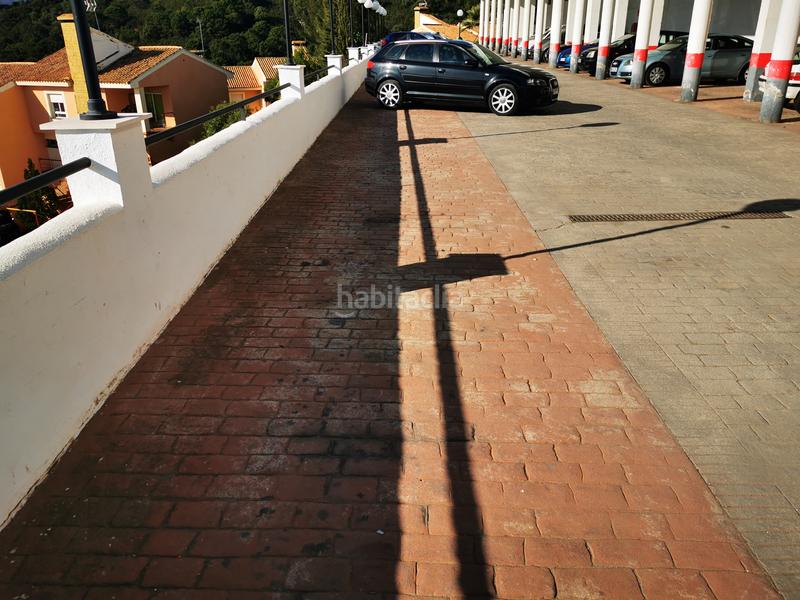 Foto 320115ce-0a0f-43b6-b0be-f0e54bd10a69. Parking coche solvia inmobiliaria garaje en altos de Estepona Estepona