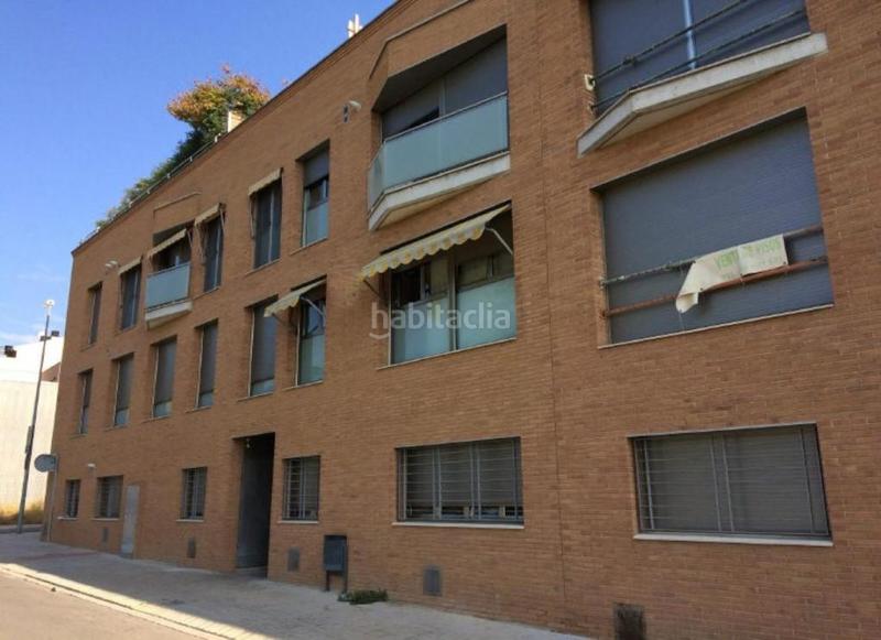 Foto 2d443d09-2edd-4278-9bdc-26acecd61b03. Parking voiture dans Vilanova del Camí