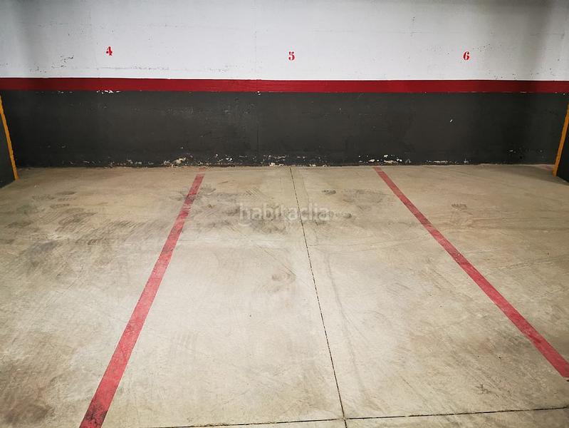 Foto 2098194f-6900-4239-aeb1-3e54788f1407. Parking coche solvia inmobiliaria garaje en altos de Estepona Estepona