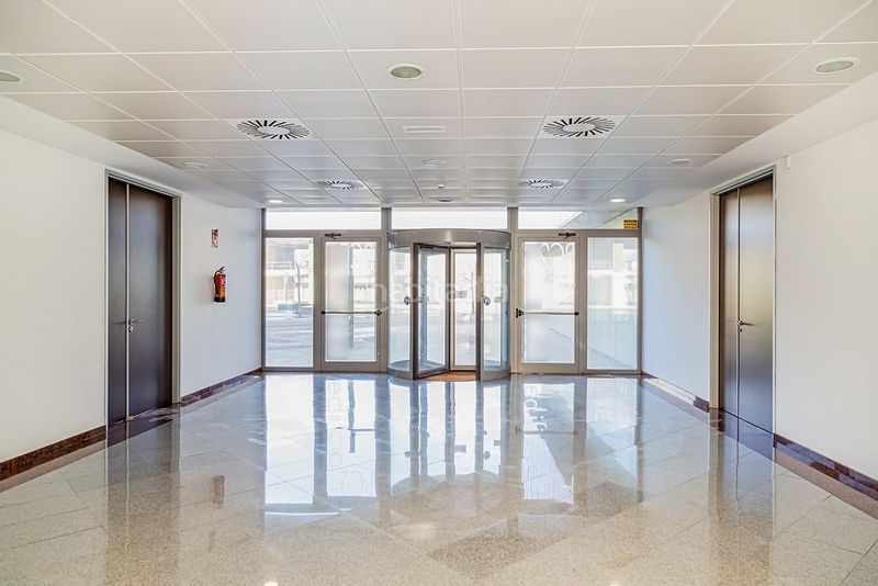 Foto ee343fff-395b-46cb-9e1d-3bc8ca3b9d23. Aparcament cotxe a Garrapinillos Zaragoza