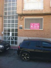 Parking coche en CL Luis Vives