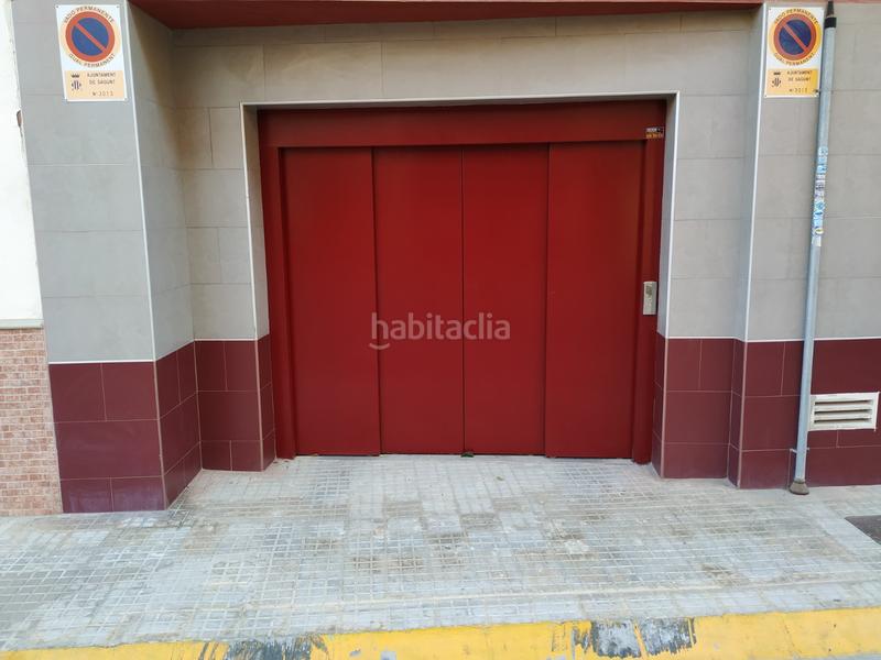 Foto 3f85eb9a-c65c-42ac-99ac-e61d1d8b68c9. Parking coche solvia inmobiliaria garaje o en Avenida de Abril-9 de Octubre Sagunt