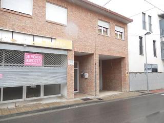 Aparcament cotxe  Cl alfonso i. Solvia inmobiliaria  garaje zuera