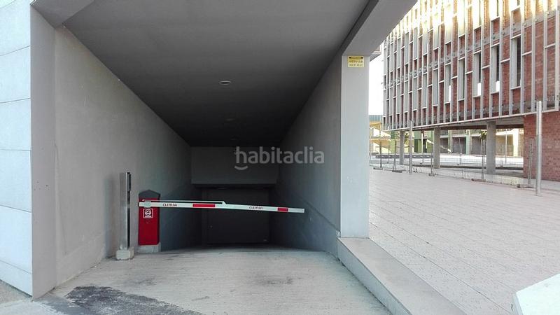 Foto de39842a-0d39-4bc1-b931-f21f61fbd2af. Aparcament cotxe a Garrapinillos Zaragoza