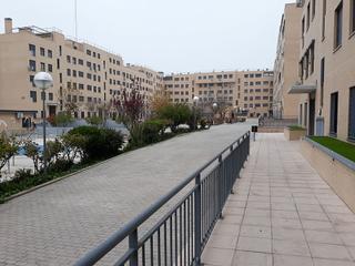 Aparcament cotxe  Cl planeta marte. Solvia inmobiliaria  garaje parla