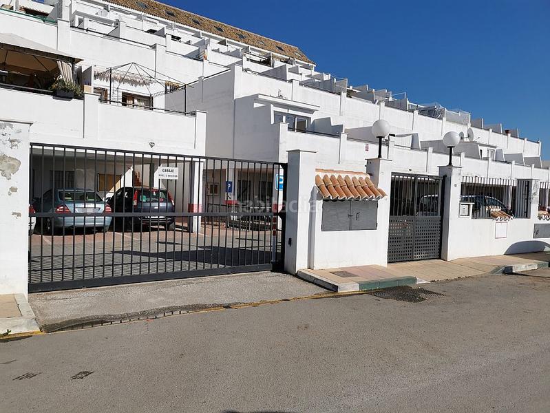 Foto bbbfa837-8465-4656-9901-3b4e049e291f. Parking coche solvia inmobiliaria garaje en altos de Estepona Estepona