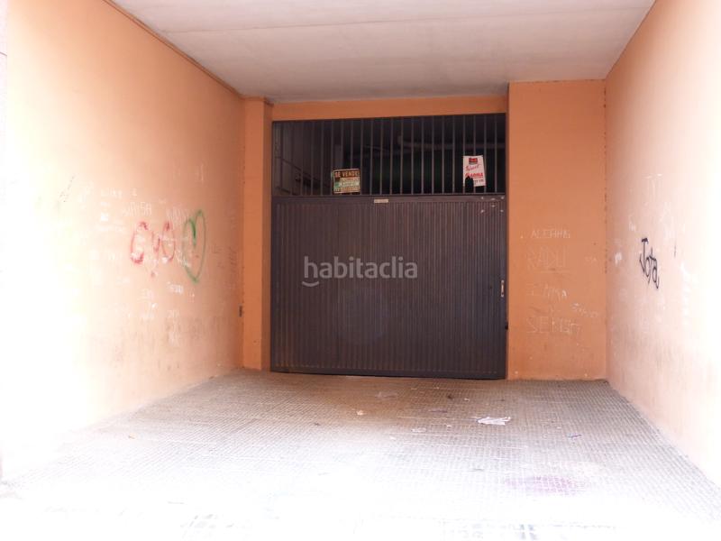 Foto fec3fd03-29db-4f6f-8ecb-4ede1a2be69f. Autoparkplatz in Centro Almazora / Almassora