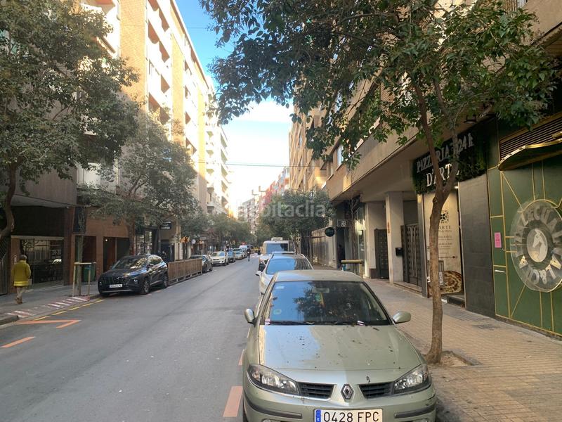 Foto 4ecfcf20-2b72-43c1-91cd-237634f83b19. Parking voiture dans Paseo Constitución - Las Damas Zaragoza