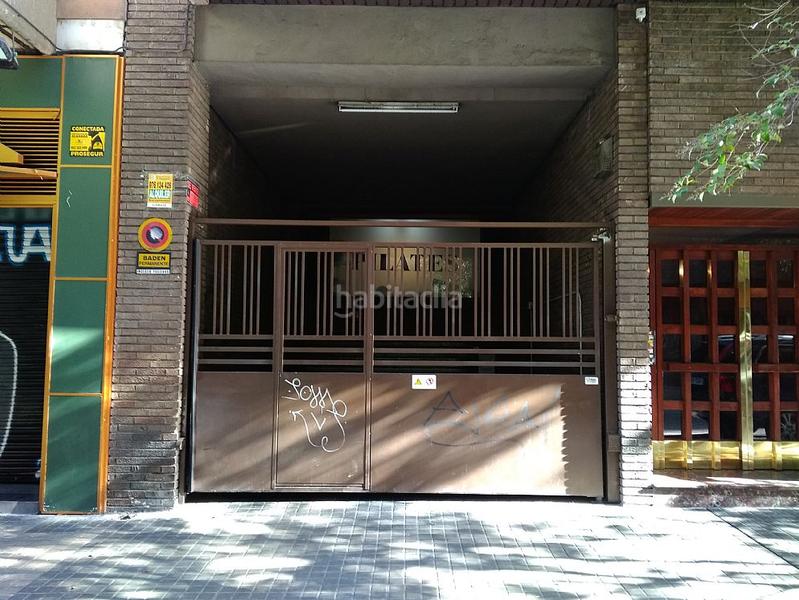 Foto 7952038a-0bf1-4972-96c8-95f98f26e00f. Parking voiture dans Paseo Constitución - Las Damas Zaragoza