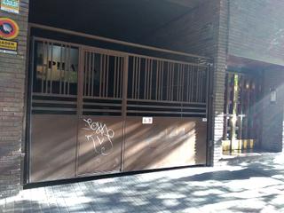 Aparcament cotxe  Cl francisco de victoria. Solvia inmobiliaria  garaje zaragoza