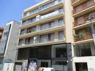 Aparcament cotxe  C/ constitucio constitucio. Solvia inmobiliaria  garaje barcelona