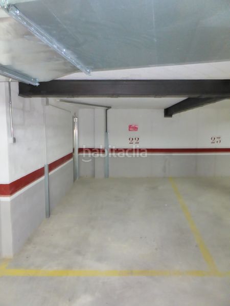 Foto 7e38a281-570f-4230-b19a-0740503f09e8. Aparcament cotxe a Ponteceso