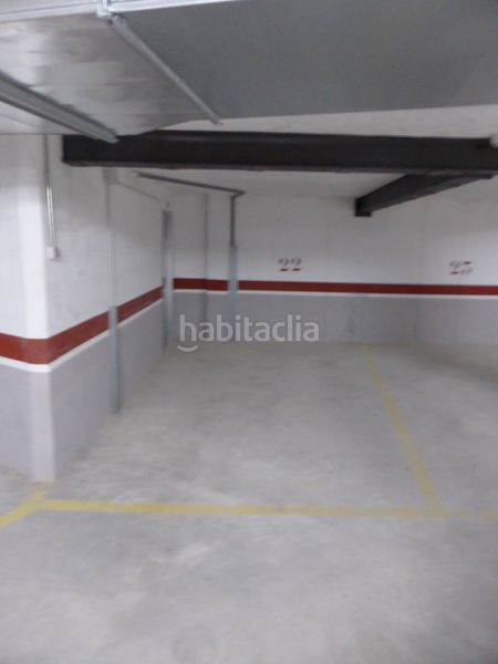 Foto b9cc08f1-92af-4f4a-84ae-7c7969971424. Aparcament cotxe a Ponteceso