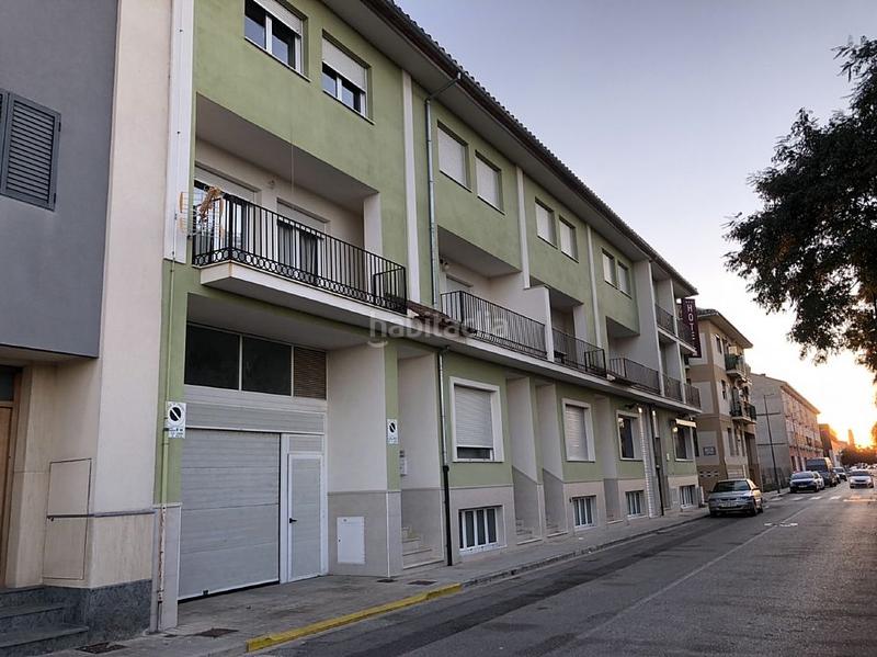Foto ebe539e7-ac86-4d91-92b4-2510d3e74230. Aparcament cotxe a Novetlè