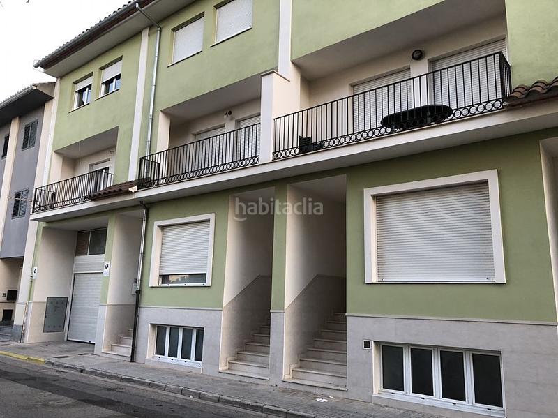 Foto f1b978ee-3692-4af9-a655-b442beaf94d2. Aparcament cotxe a Novetlè