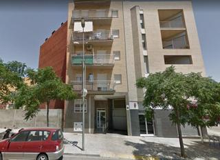 Parking coche en MIQUEL COLL I ALENTORN