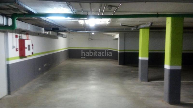 Foto 3e6a0f7c-f802-46b3-96c4-5c0112e5ce91. Parking voiture dans Artés