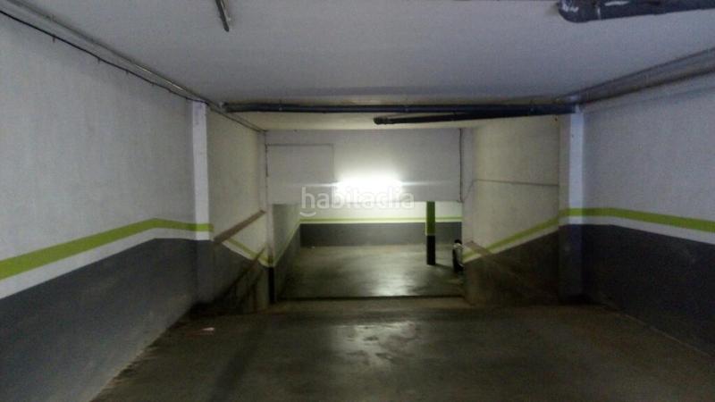 Foto d91f2dee-d87e-44b8-9d03-c6b31bc7f0b3. Parking voiture dans Artés