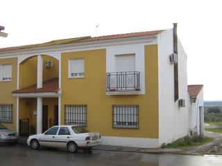Casa aparellada  C/ eras. Solvia inmobiliaria  chalet adosado hornachos