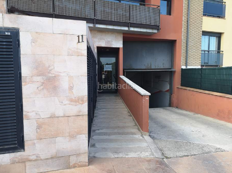 Foto 4bc0f139-ba68-42c5-a108-5fd31db88c9d. Parking coche solvia inmobiliaria garaje en Sils