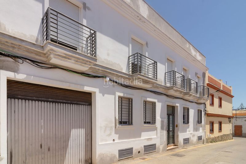 Foto c1b36dcd-9177-4f76-bb22-df031b900f71. Edifici a La Banda - Campo de Fútbol Chiclana de la Frontera