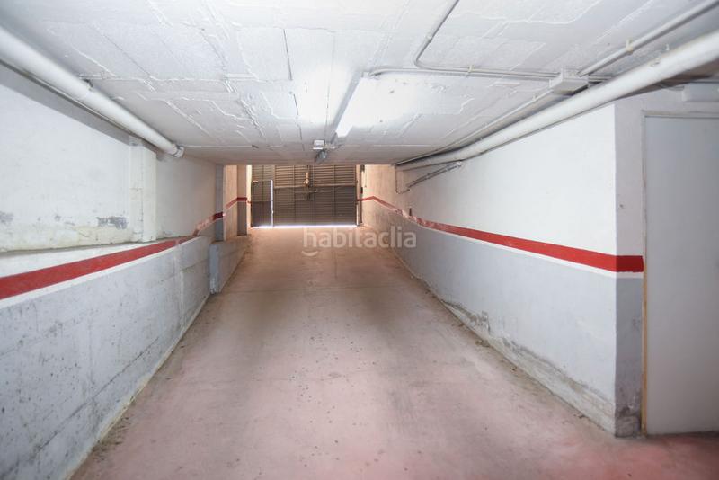 Foto b8c38d23-9e53-425f-bee0-5fa7a03f80ce. Car parking in Tordera Tordera