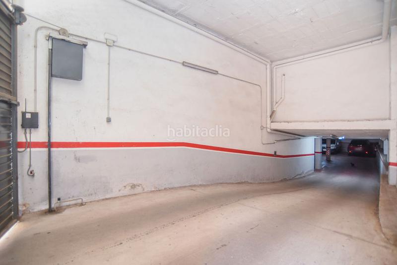 Foto f5c2fd37-7eaa-4563-949c-716bebcf7157. Car parking in Tordera Tordera