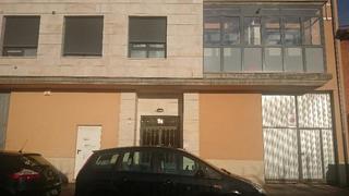 Aparcament cotxe  Maria inmaculada. Solvia inmobiliaria  garaje león