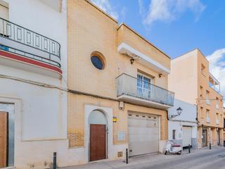 Chalet  C/ tejar. Solvia inmobiliaria  casa lebrija