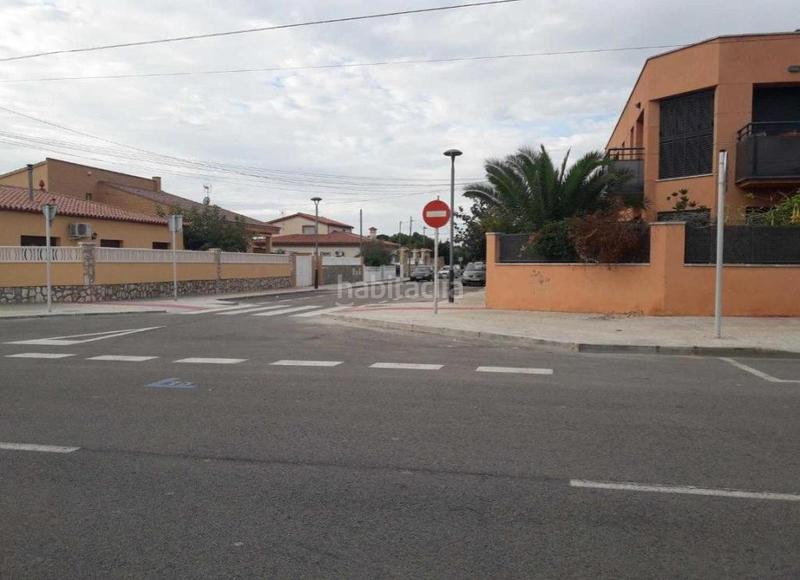 Foto 6b9109e4-980a-4b5e-8852-4ea171c213e5. Aparcament cotxe a Centre Miami Platja