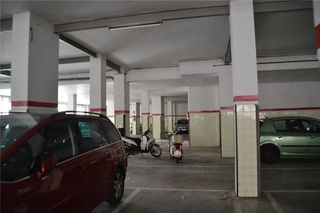 Autoparkplatz  C/ marignane. Solvia inmobiliaria  garaje figueres
