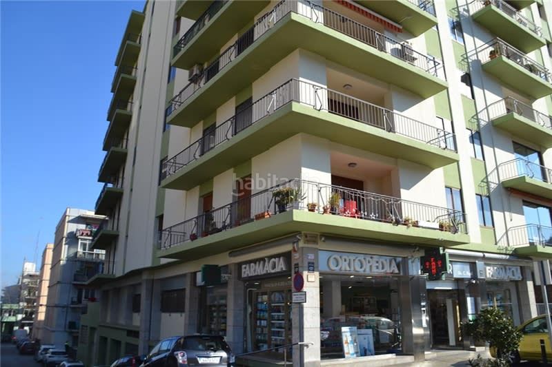 Foto b1f0fe06-4f6b-4e93-b658-c0c85187aa5c. Aparcament cotxe a Eixample-Horta Capallera Figueres