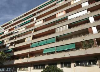Aparcament cotxe  Pianista martinez carrasco. Solvia inmobiliaria  garaje valencia