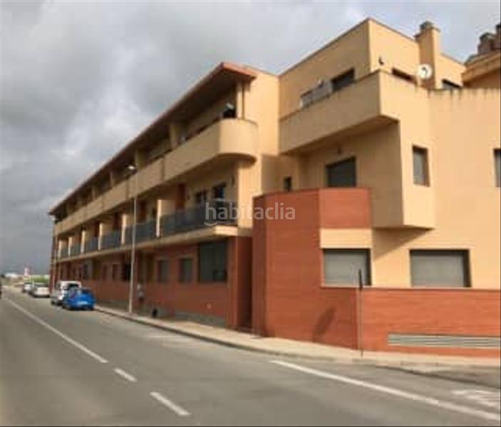 Foto d3e1670e-f682-4914-be90-dd2c34a3d149. Aparcament cotxe a Sant Jaume d´Enveja
