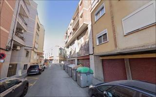 Appartement  C/ rafael casanova. Solvia inmobiliaria  piso santa coloma de gramenet