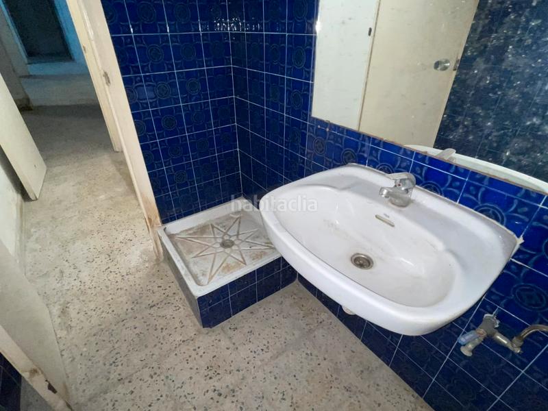 Foto 7cf38dc5-1961-4f0f-a1d5-2438b2ad95f5. Local comercial a Singuerlín Santa Coloma de Gramenet