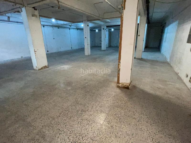 Foto e438a1a8-d9a2-4dd7-ad77-f93887e5da6f. Local comercial a Singuerlín Santa Coloma de Gramenet