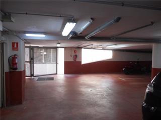 Aparcament cotxe  C/ egarra. Solvia inmobiliaria  garaje terrassa