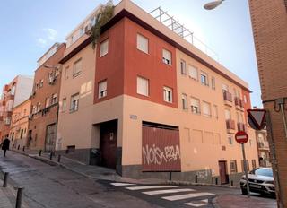 Parking coche  C/ manchegos. Solvia inmobiliaria  garaje madrid