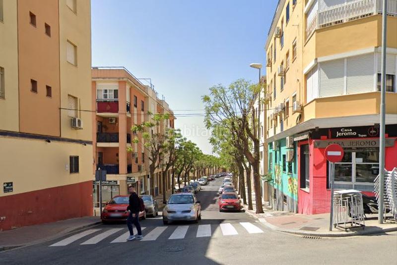 Foto f888b0ca-6c2b-4b75-a2f5-c3399289c09c. Local comercial solvia inmobiliaria locales en La Paz Alcalá de Guadaira