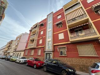 Pis  C/ valarde. Solvia inmobiliaria  piso linares