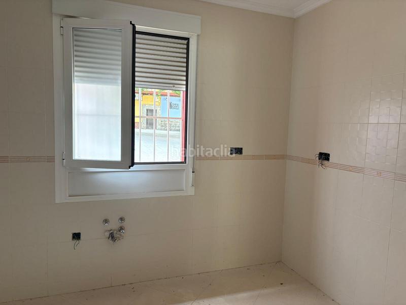 Foto a9b67898-8911-4b20-8de1-1491638f6aca. Piso solvia inmobiliaria piso en Linarejos Linares
