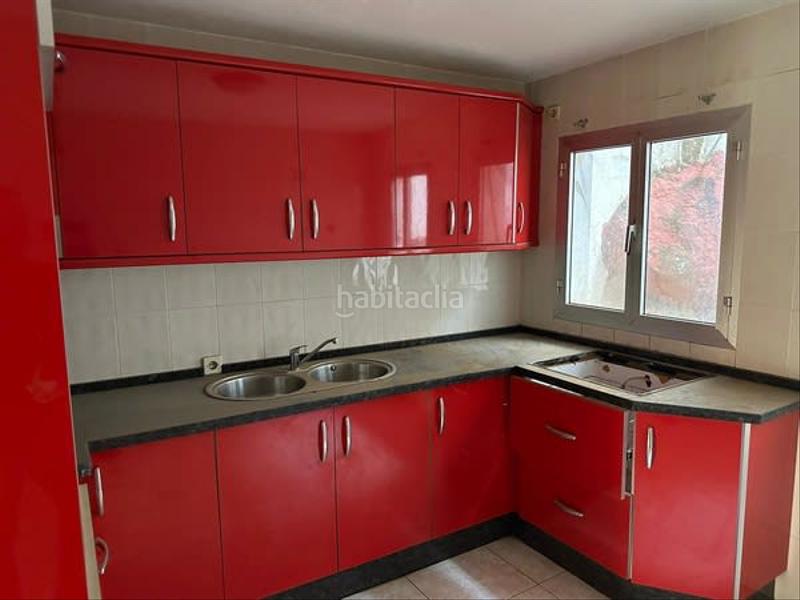 Foto b30b79a3-316f-4da4-bd7f-f0ead86a6421. Casa aparellada a Barcarrota