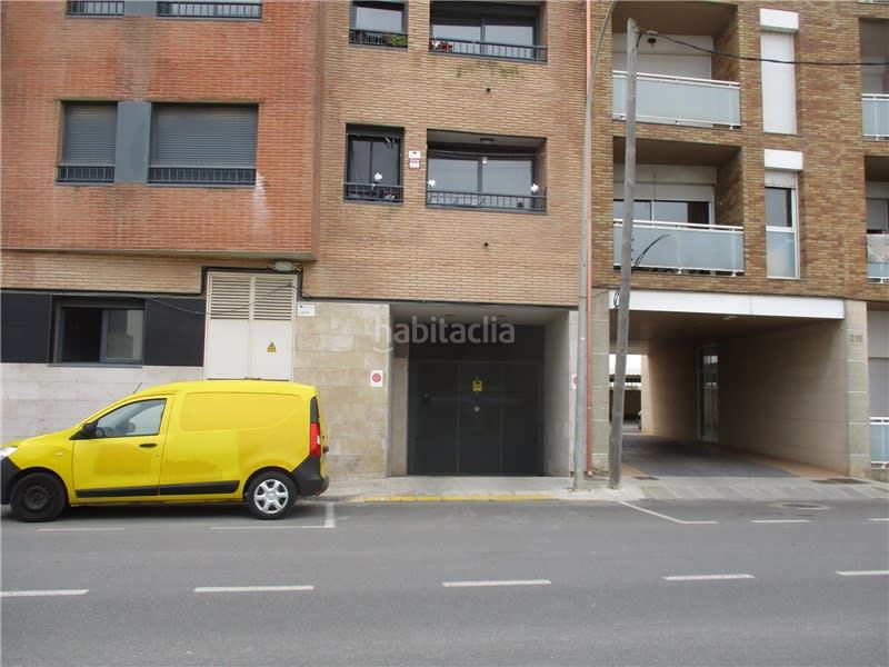 Foto 2d837512-ba47-45d7-b7f1-d5a4147aa9c6. Aparcament cotxe a Deltebre