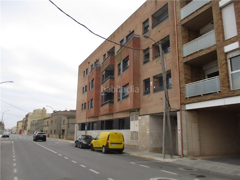 Foto 8c176eec-f6d0-4eaf-a342-6ff665452e7b. Aparcament cotxe a Deltebre